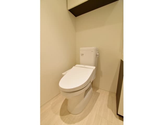 Room image 16