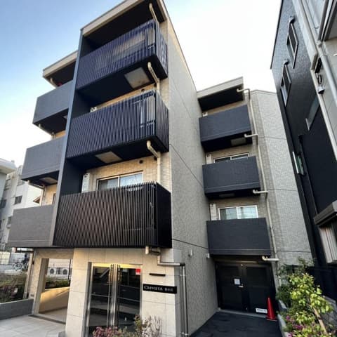 Main exterior of Crevista Shinkoiwa