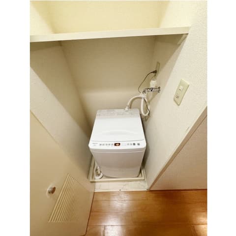 Room image 9