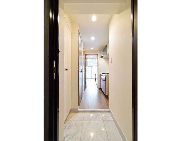 Room image 14