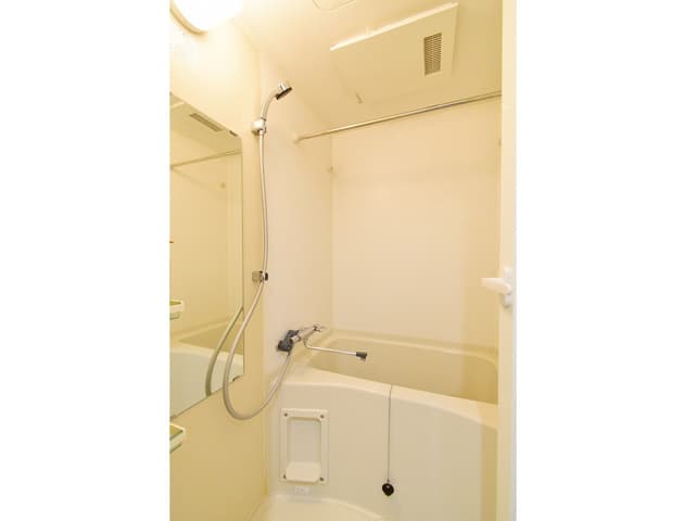 Room image 9