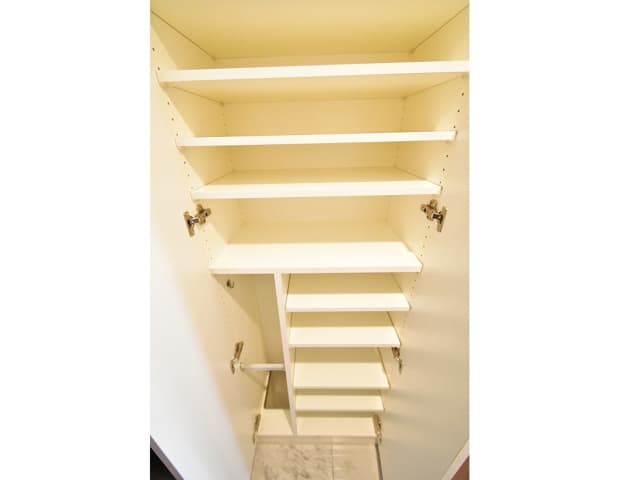 Room image 13