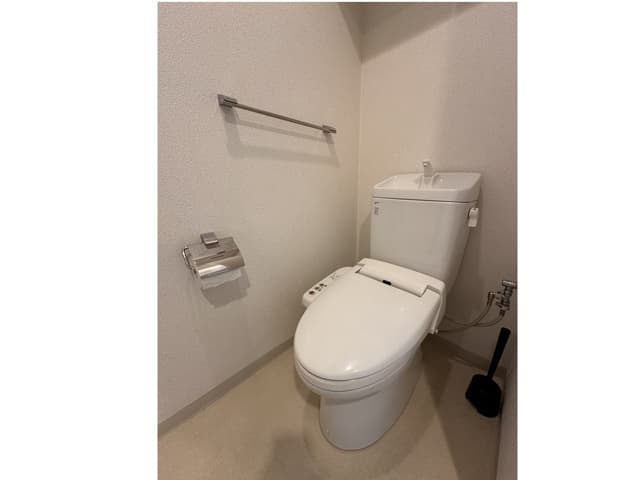 Room image 11