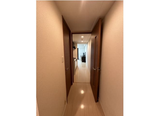 Room image 15