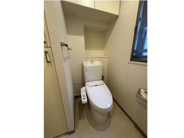 Room image 11