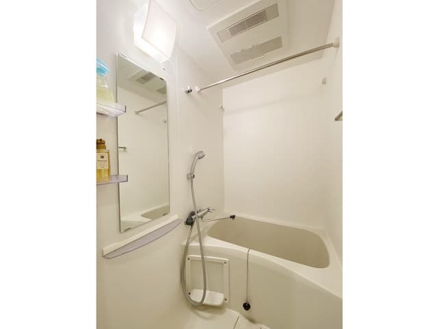 Room image 9