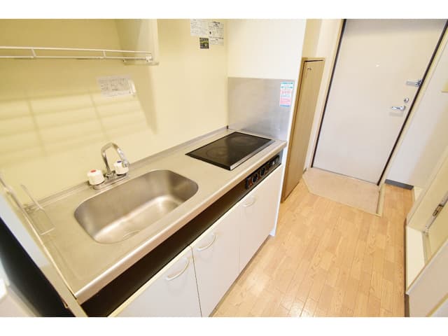 Room image 10