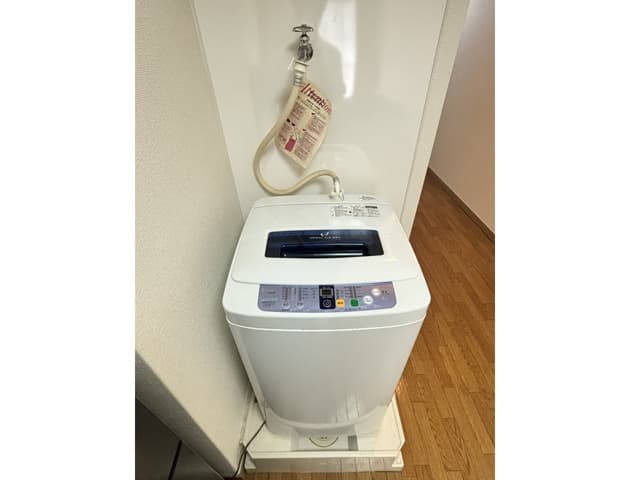 Room image 13