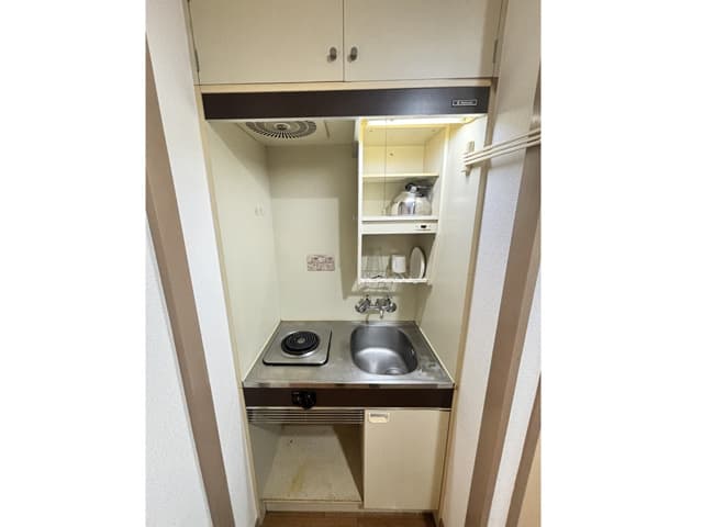 Room image 9