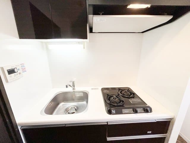 Room image 8