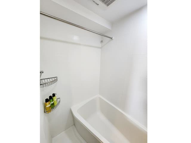 Room image 8