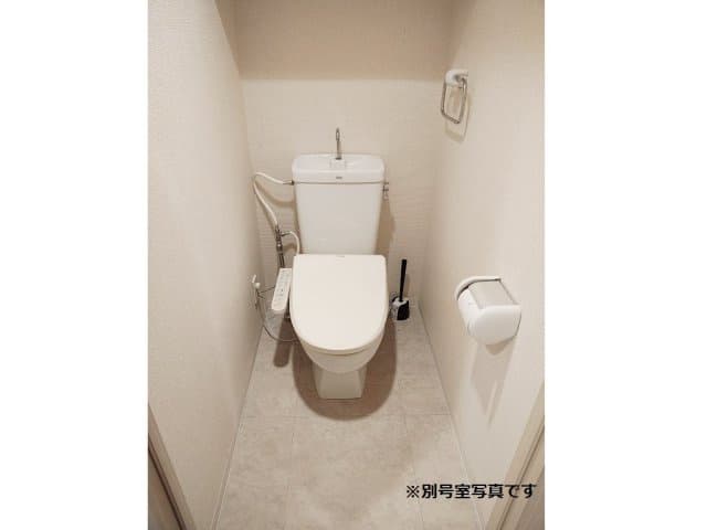 Room image 14