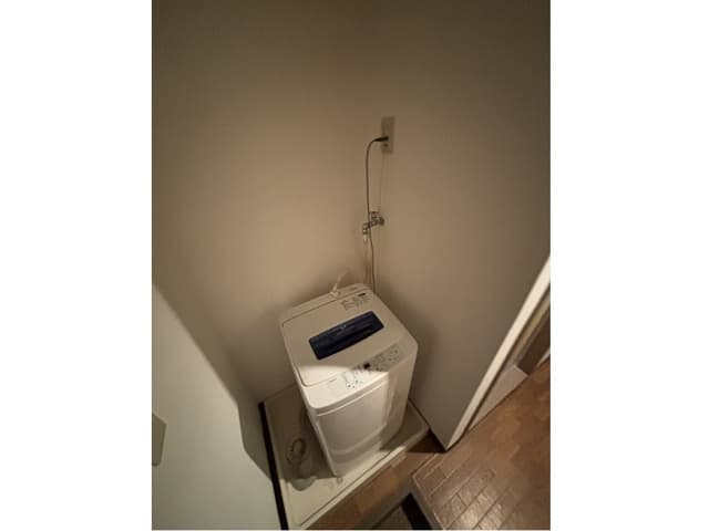 Room image 13