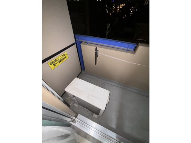 Room image 16