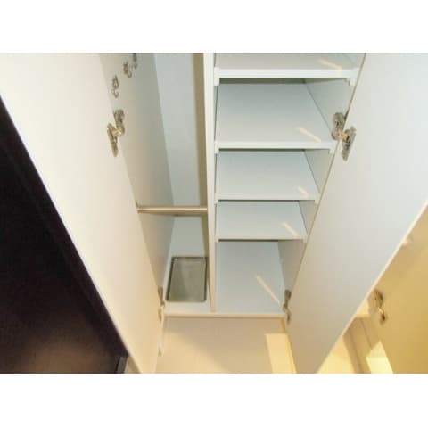 Room image 10