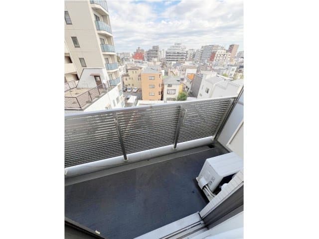 Room image 15
