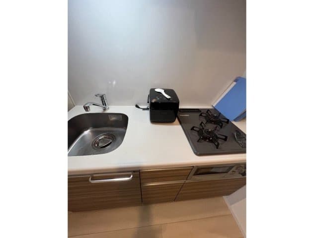 Room image 8