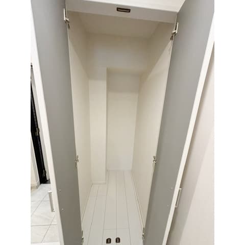 Room image 14