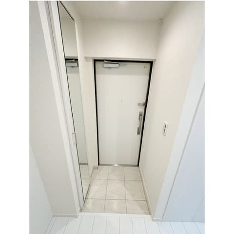 Room image 15