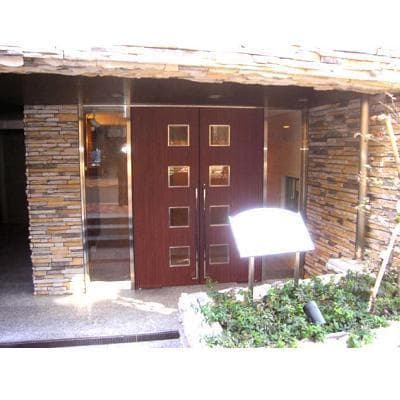 Room image 8