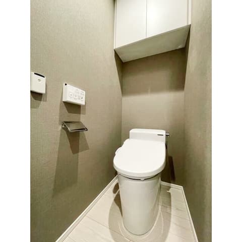 Room image 8