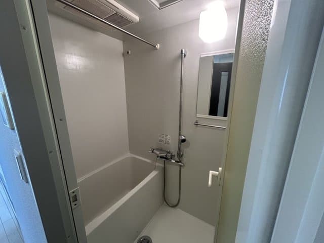Room image 10