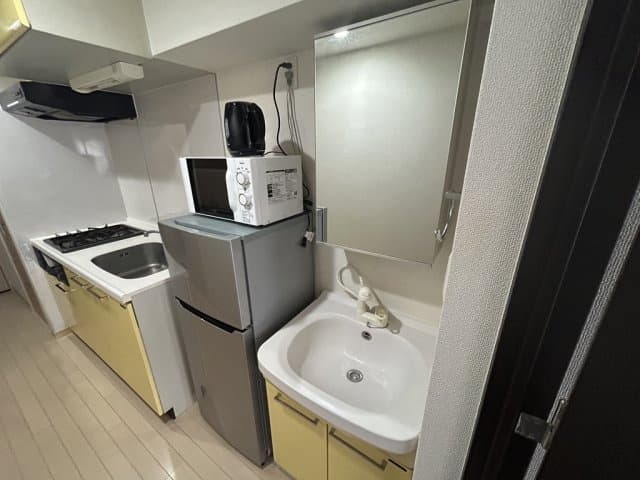 Room image 12