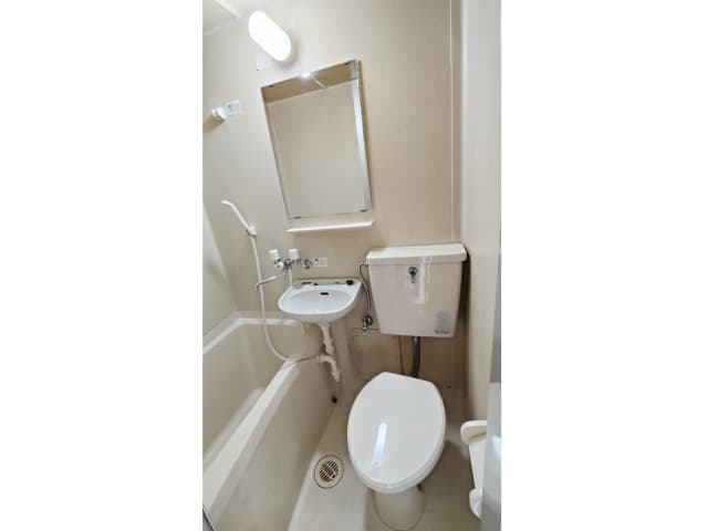 Room image 11