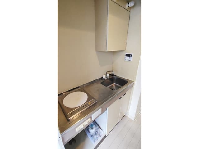 Room image 9