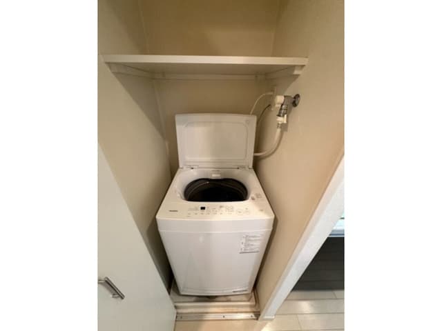 Room image 16