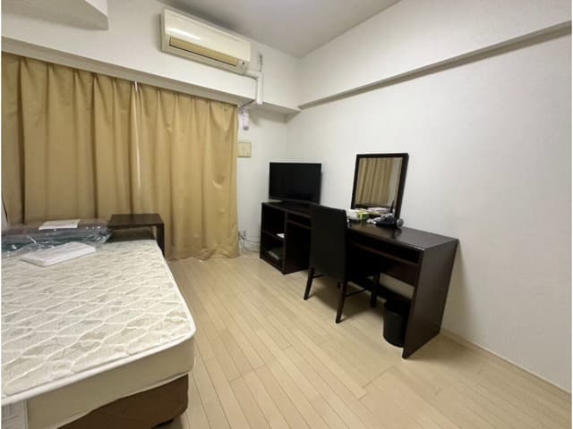 Room image 8