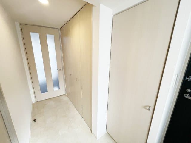 Room image 15
