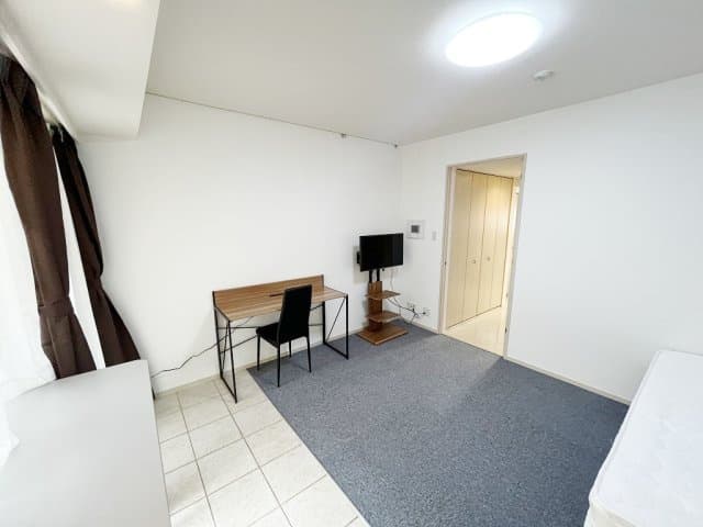 Room image 9