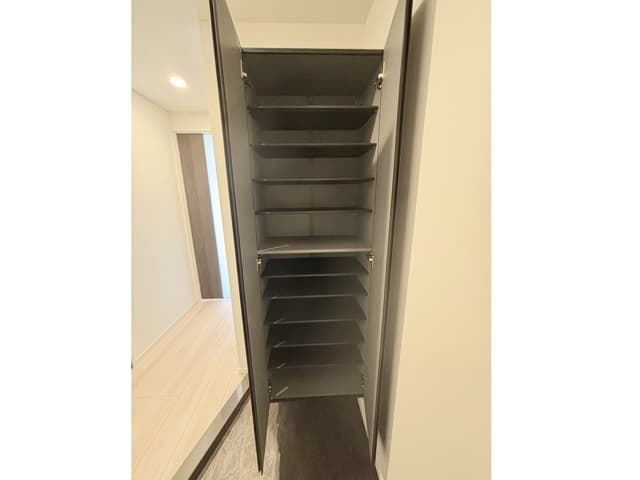 Room image 12