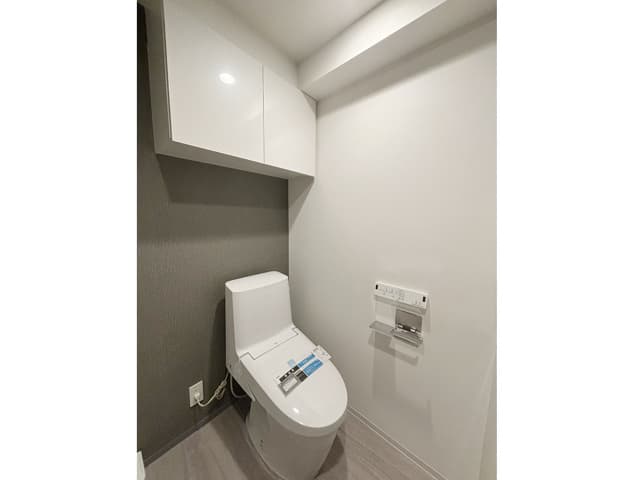 Room image 9