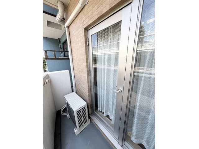 Room image 15