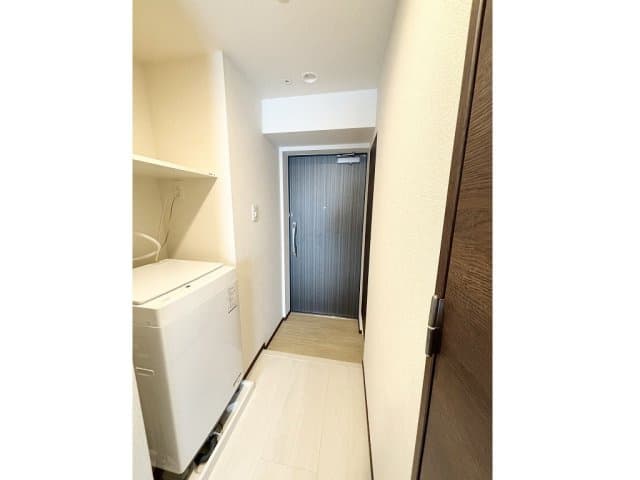 Room image 13