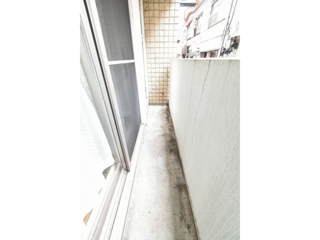 Room image 15