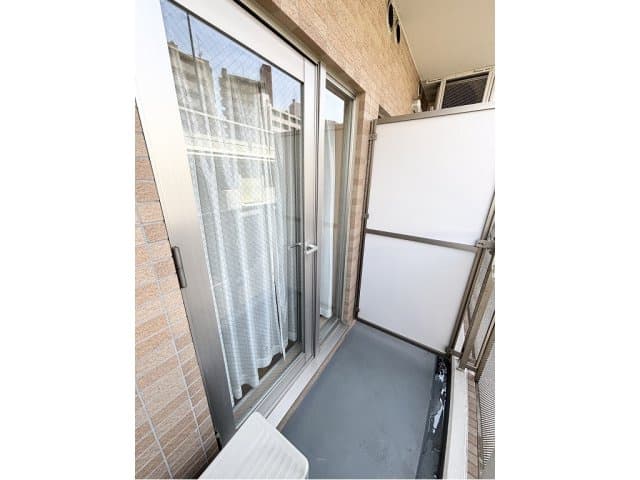 Room image 12