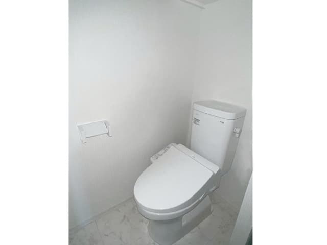 Room image 9