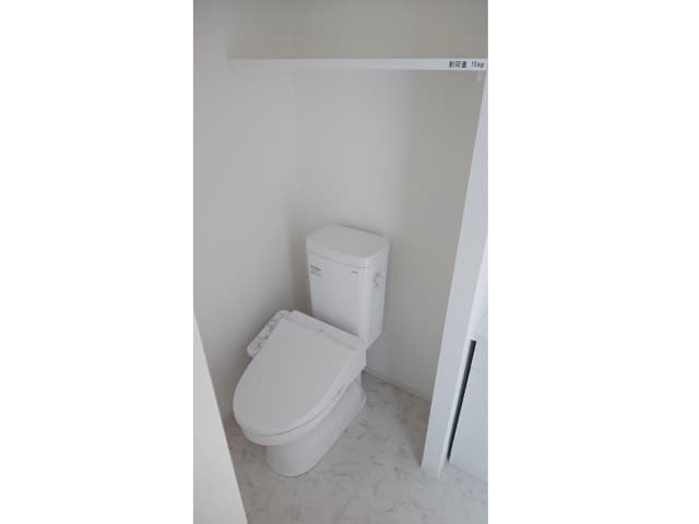 Room image 9