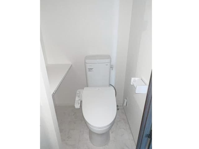 Room image 9
