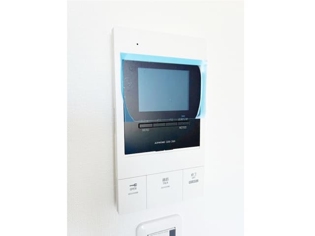 Room image 12