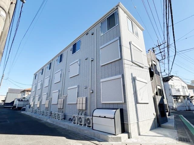 Main exterior of Raffine Yamato