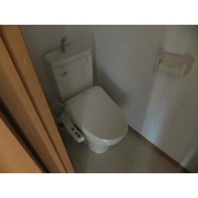 Room image 11