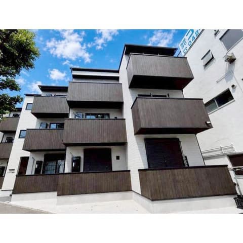 Main exterior of Excellan Shibasaki Town
