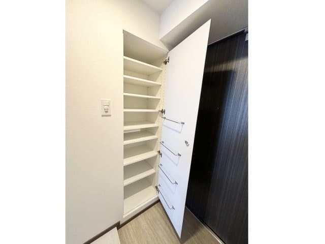 Room image 14