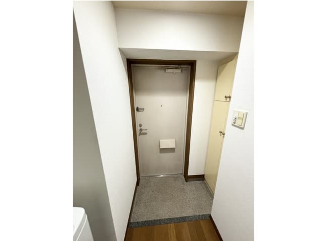Room image 13