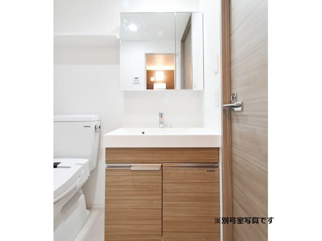 Room image 9