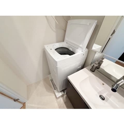 Room image 9